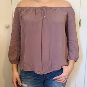 Off shoulders top